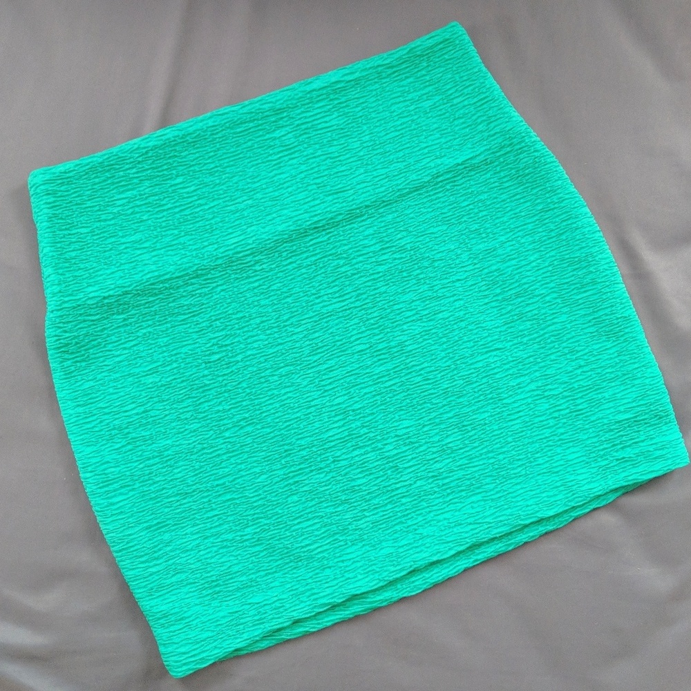 🔴 BCBGeneration Mini Skirt